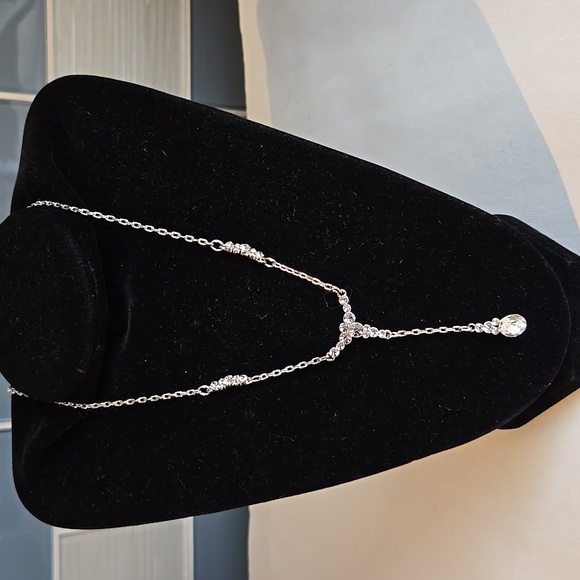 Givenchy tear drop necklace - Picture 1 of 11